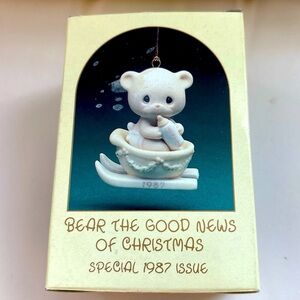 1987 Miniature Precious Moments BEAR THE GOOD NEWS OF CHRISTMAS Mini Ornament